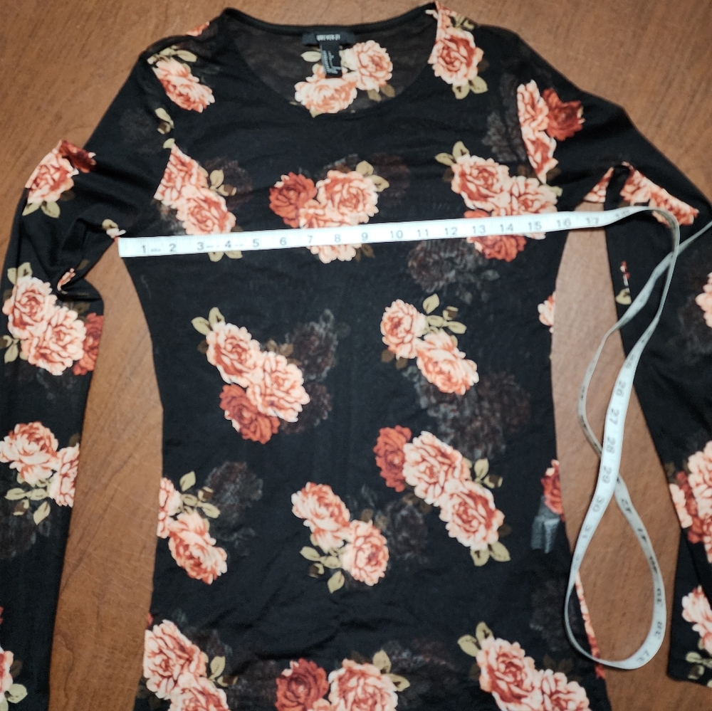 Floral Long Sleeve Top - Black and Red - Picture 4 of 8